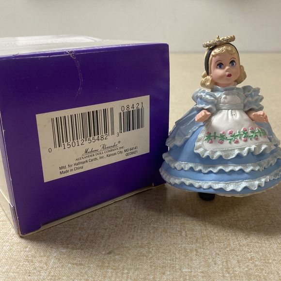 Hallmark Keepsake Ornament Madame Alexander Alice in Wonderland Christmas 2000 - Picture 12 of 12